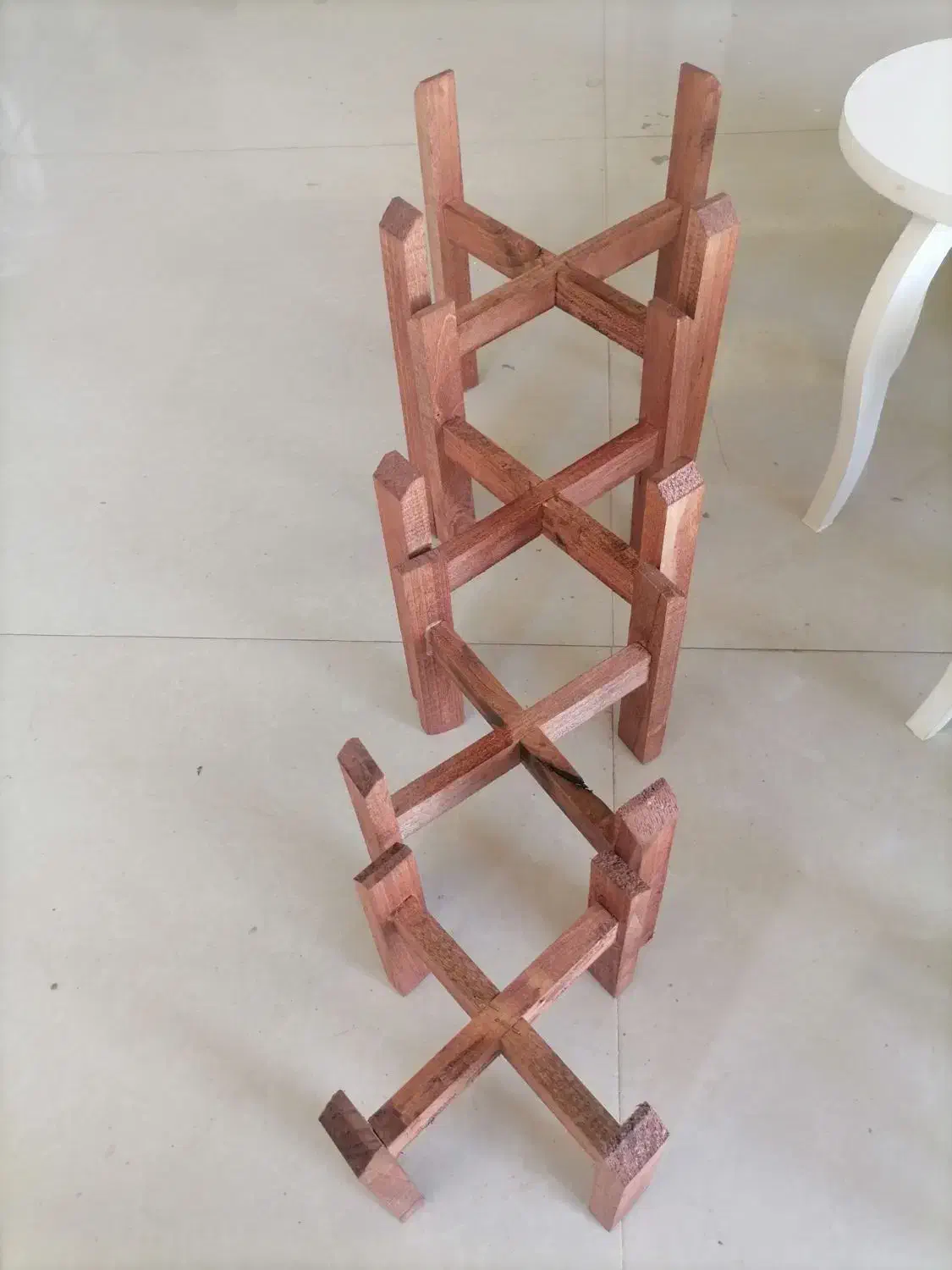 استند پایه چوبی گلدان مدل سلطنتی از تولید کننده|گل و گیاه طبیعی|لالجین, |دیوار