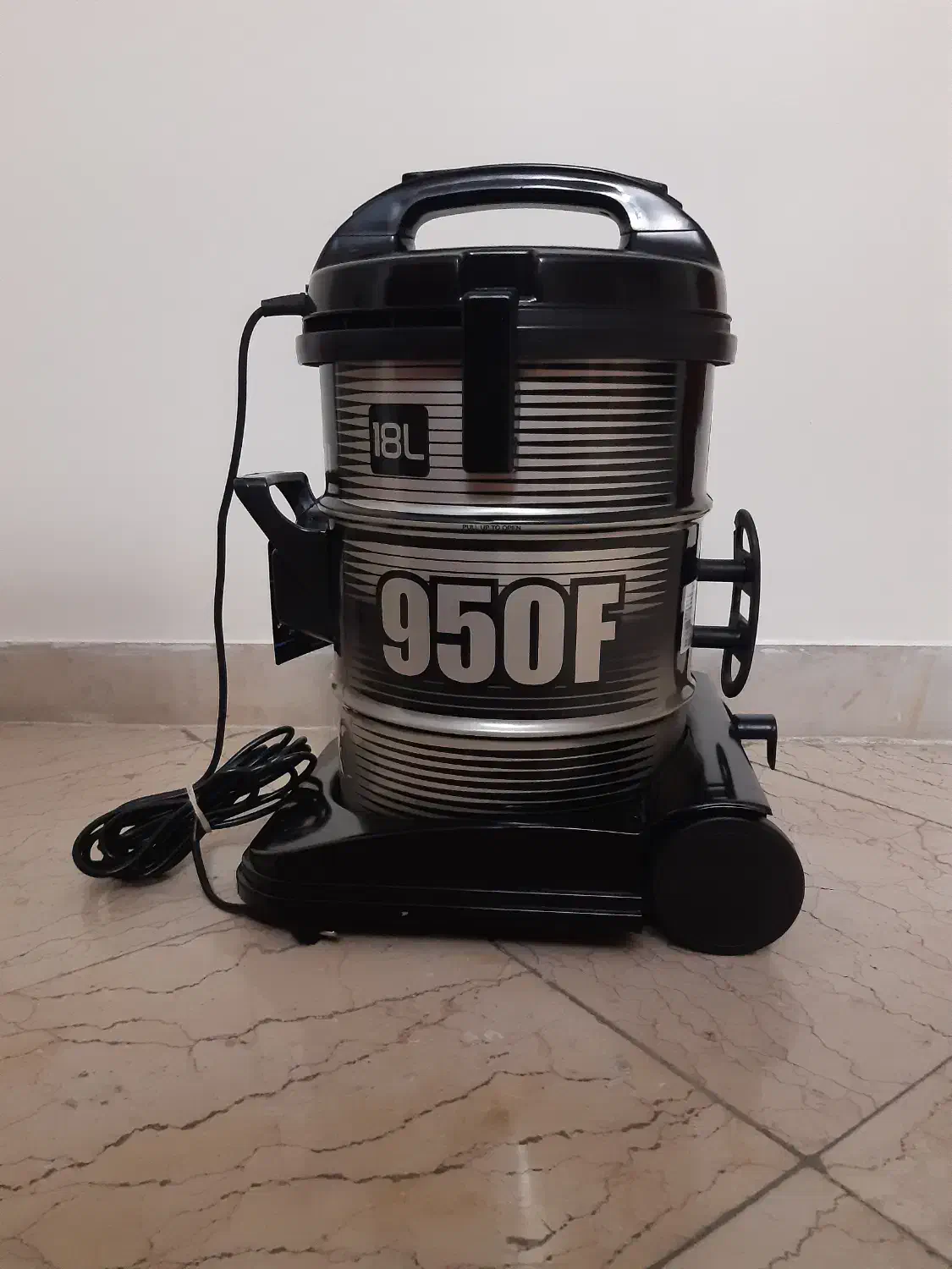 جارو برقی سطلی هیتاچی مدل CV 950F|جاروبرقی، جارو شارژی، بخارشو|تهران, باغ فیض|دیوار