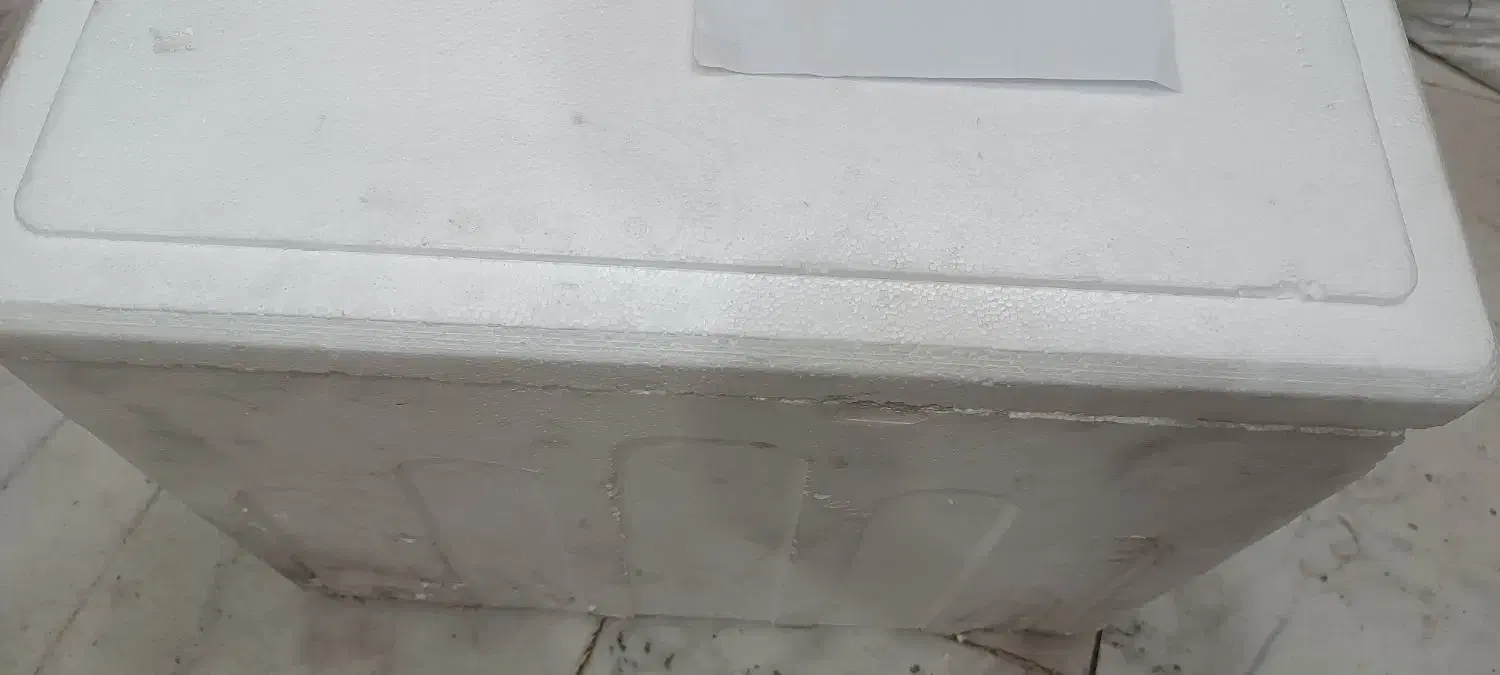 یخدان یونولیت|ظروف نگهدارنده، پلاستیکی، یکبارمصرف|میبد, |دیوار