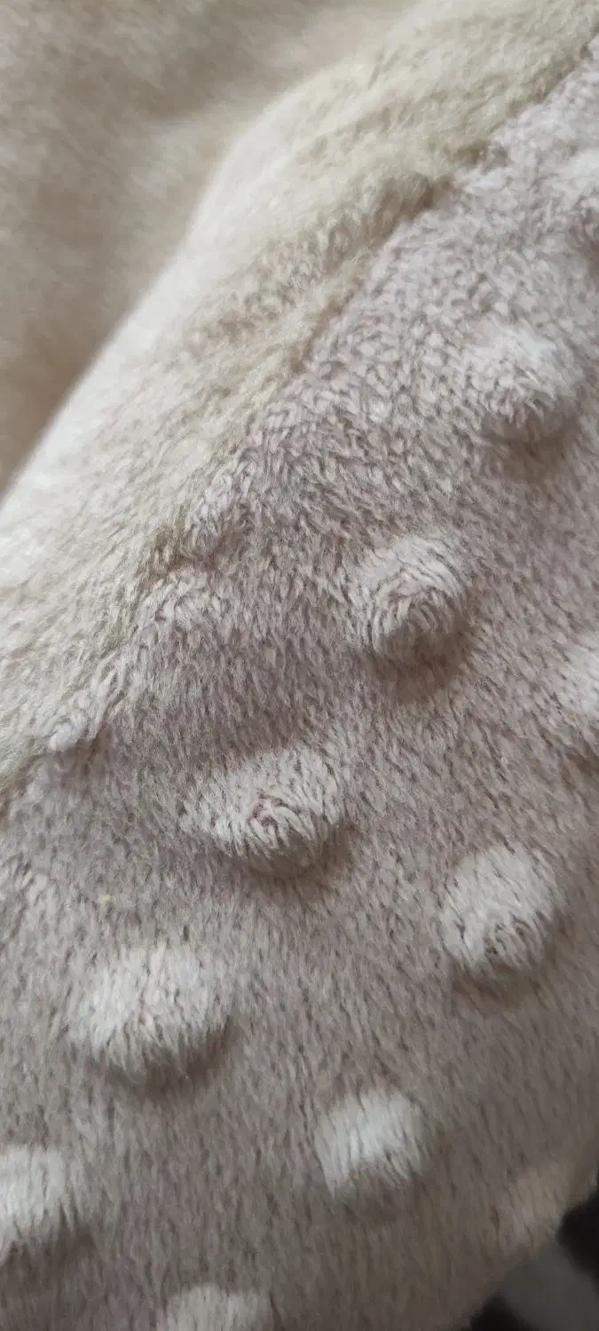 آغوشی مخمل نو|کالسکه و لوازم جانبی|گلبهار, شهر جدید گلبهار|دیوار