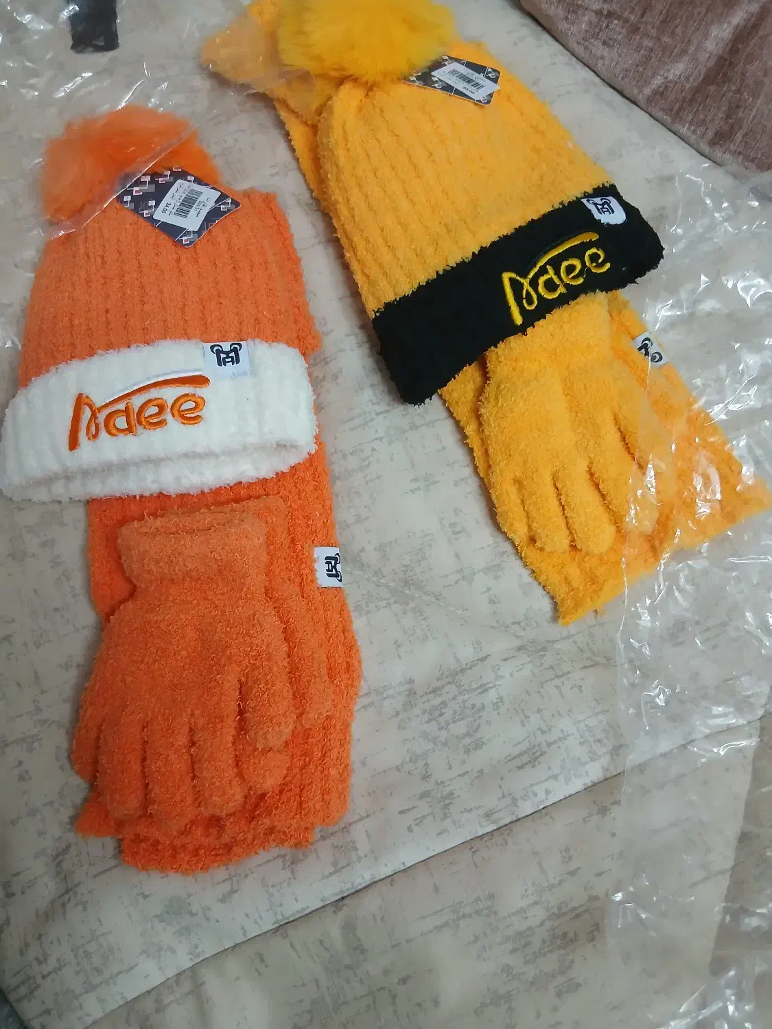 ست کلاه شال ودسنکش خارجی دردو رنگ|لباس|بروجرد, |دیوار