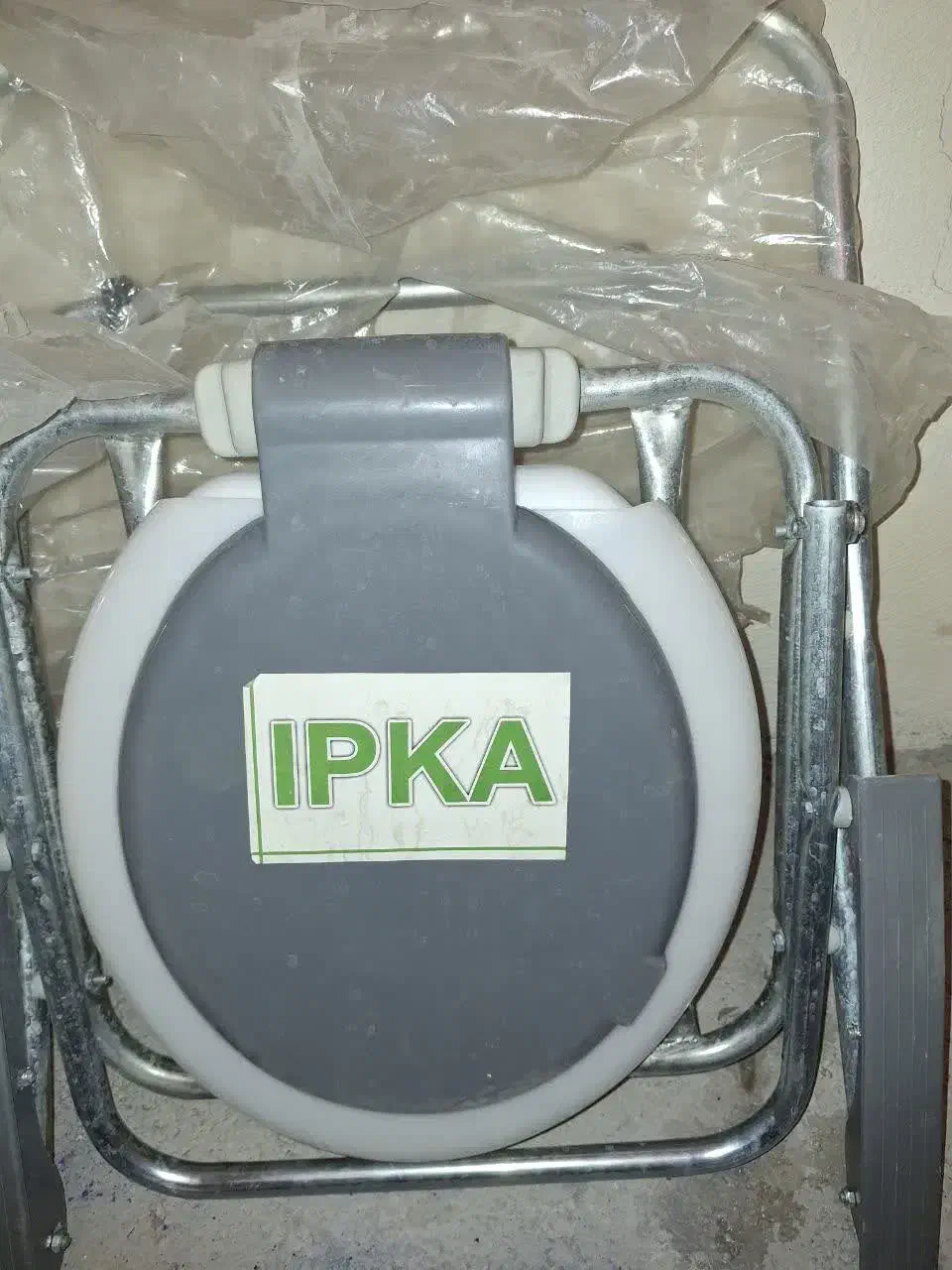 دستشویی فرنگی تاشو سیار|لوازم سرویس بهداشتی|زنجان, |دیوار