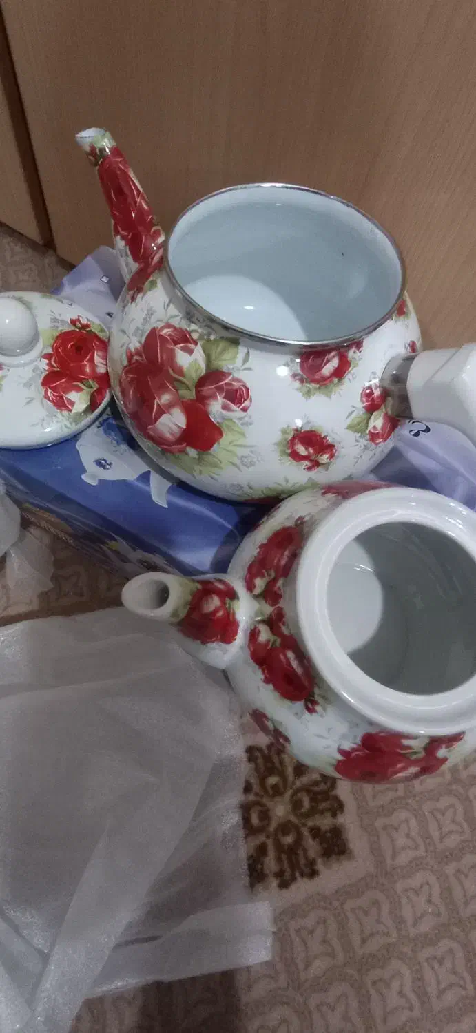 کتری و قوری|قوری، کتری، قهوهساز دستی|شوشتر, |دیوار