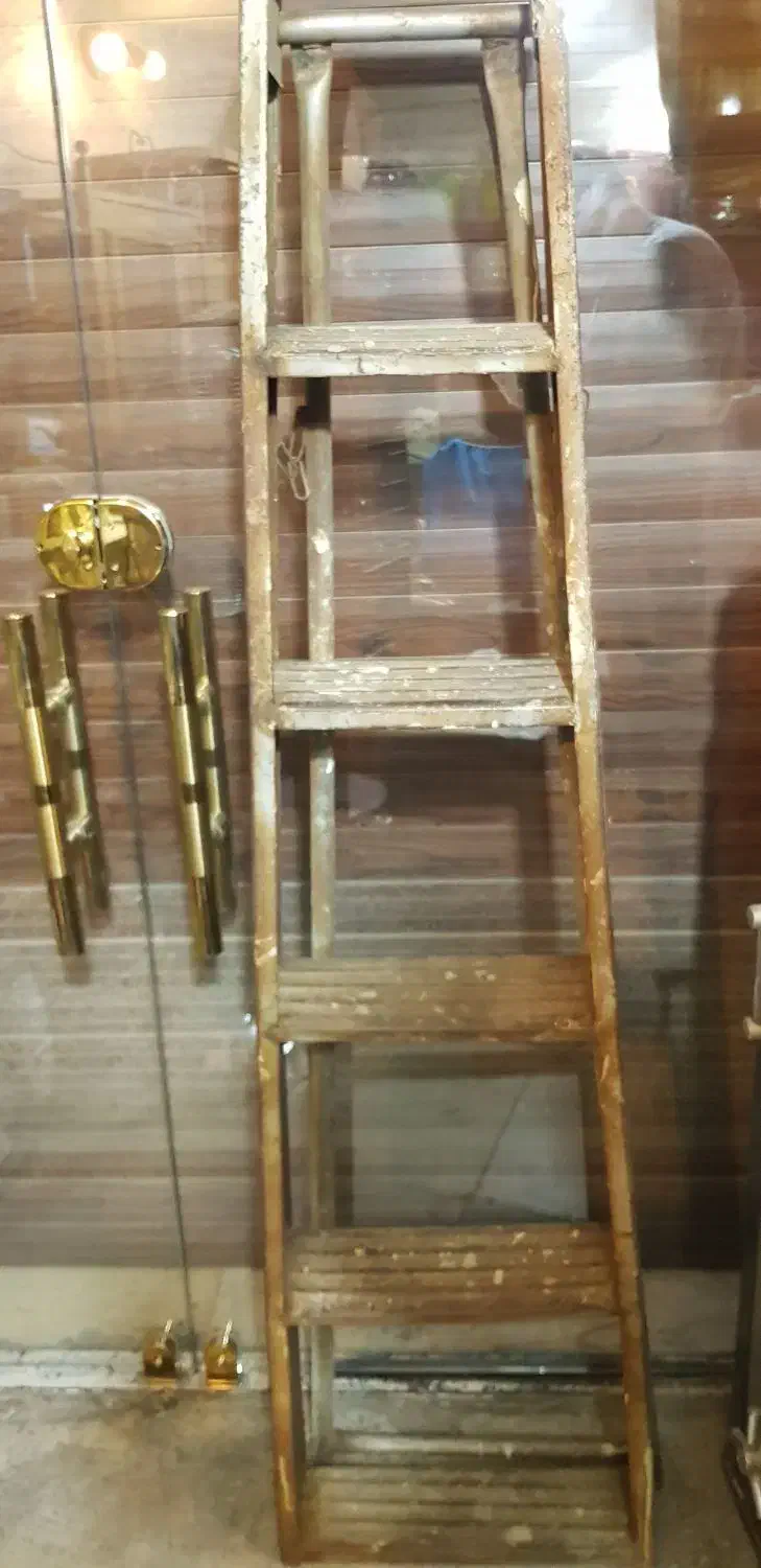 نردبان هشتی ۶ پله آهنی|ابزارآلات|کرج, شهرک پردیسان|دیوار