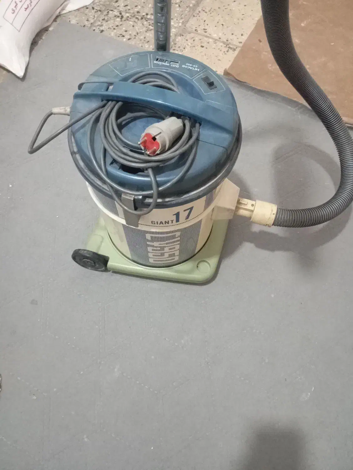 جاروبرقی هیتاشی دومتره ژاپنی 17لیتری به شرط سالم|جاروبرقی، جارو شارژی، بخارشو|سوسنگرد, |دیوار