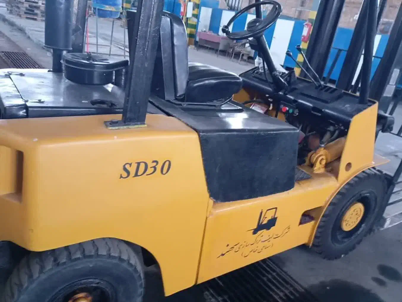 لیفتراک ۳ تن سهند دکل ۴ متر|ماشینآلات صنعتی|پاکدشت, خاتون آباد|دیوار