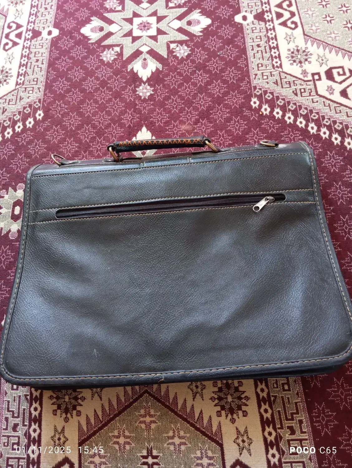 کیف اداره ای.|کیف، کفش، کمربند|زرند, |دیوار