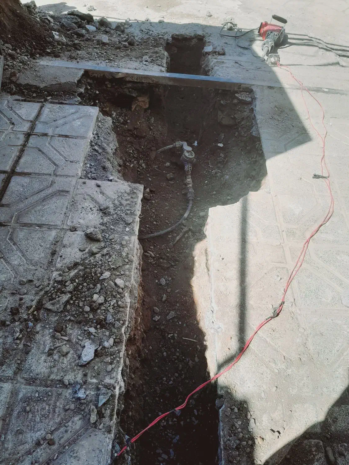 شفته ردستون شمع چاله آسانسور تخریب پذیرفته میشود|خدمات پیشه و مهارت|مشهد, انصار|دیوار