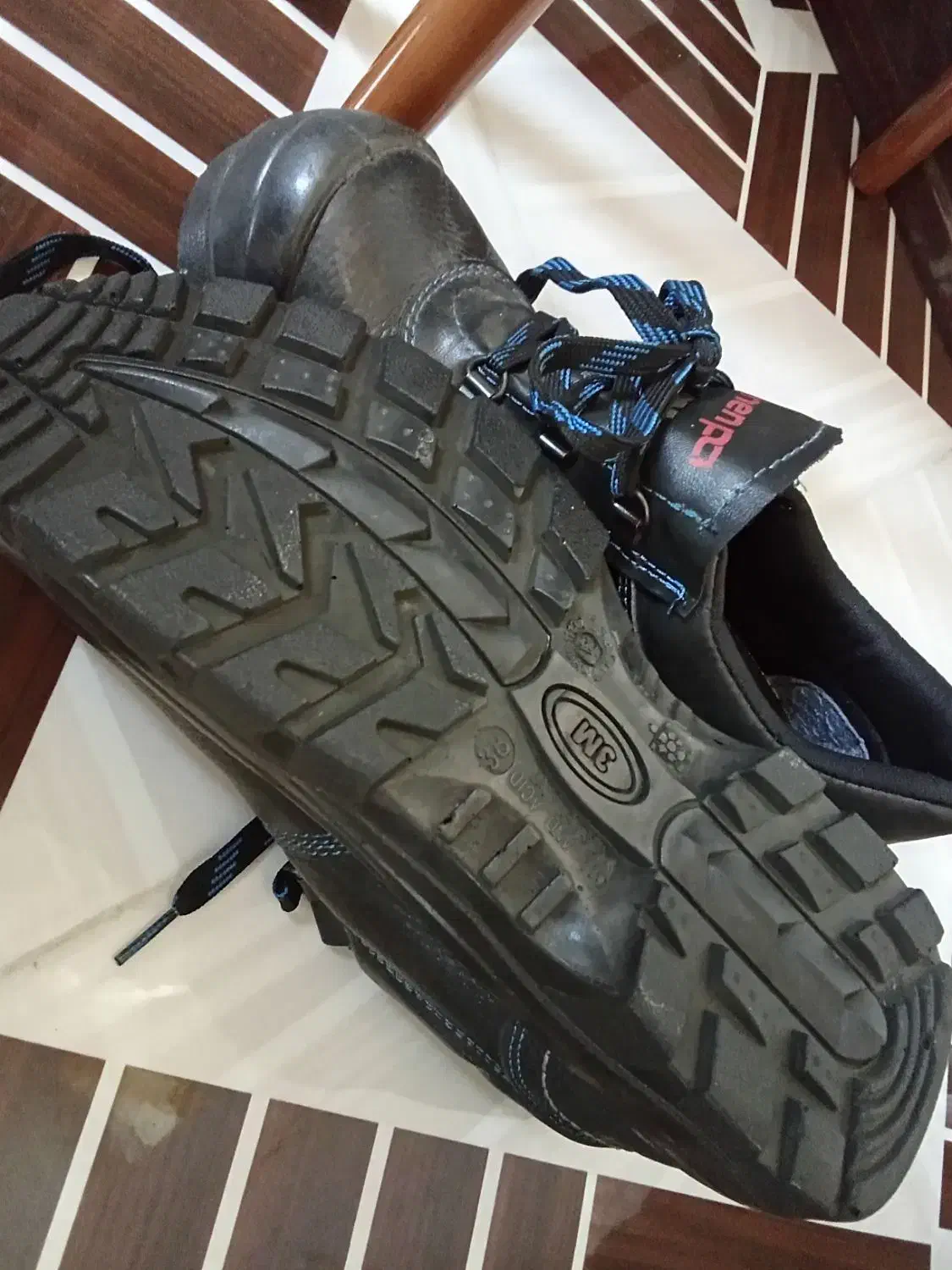 کفش ایمنی|کیف، کفش، کمربند|سرپل ذهاب, |دیوار