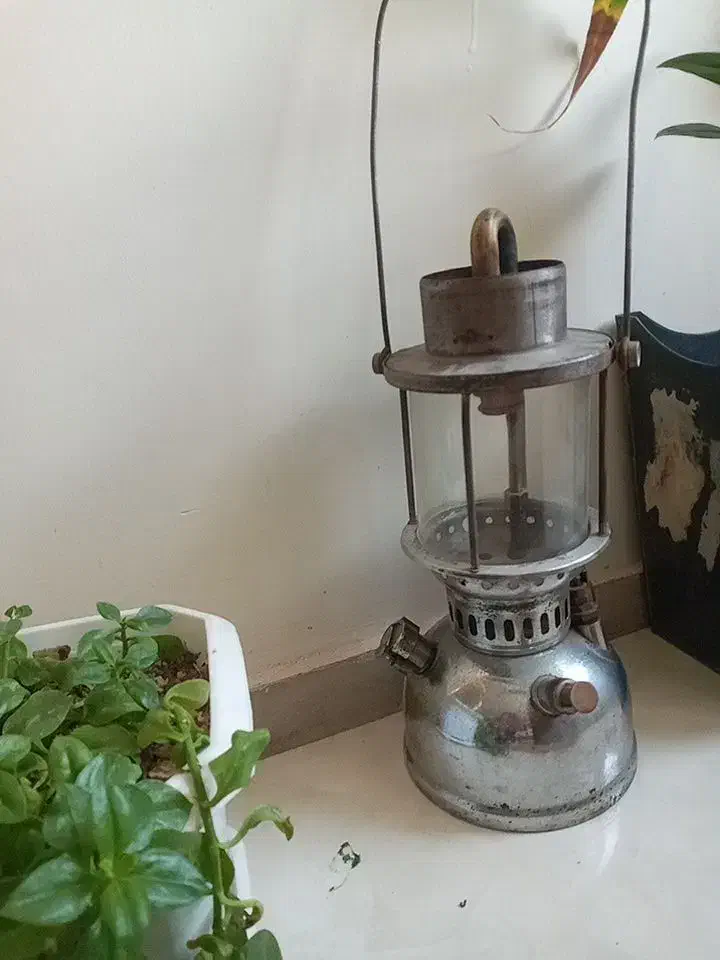 چراغ توری قدیمی|کلکسیون اشیاء عتیقه|اراک, |دیوار