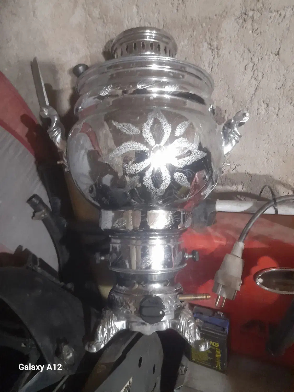 یک سماور۱۰لیتری برای فروش|سماور، چایساز، قهوهساز|یزد, |دیوار