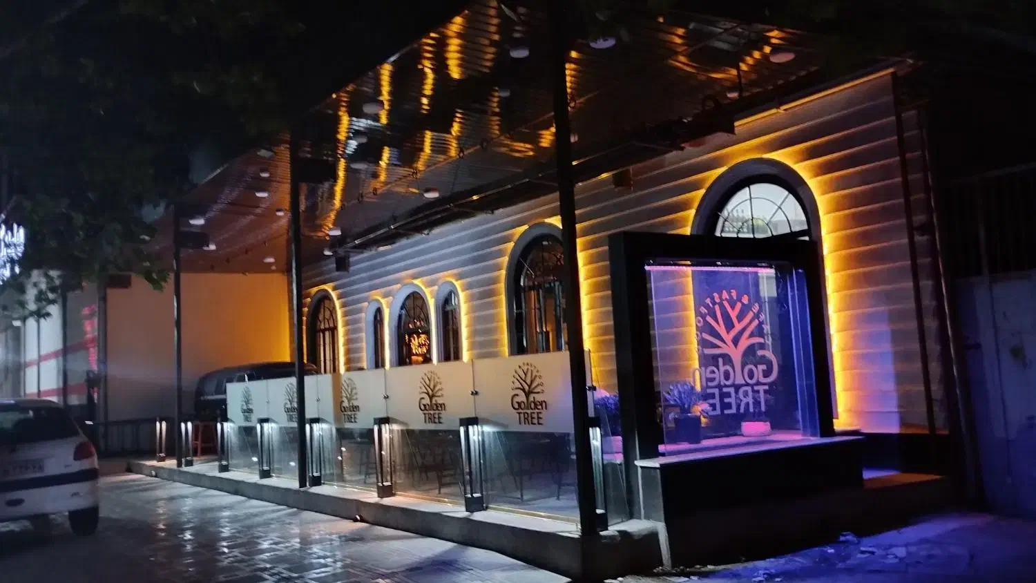 جذب نیروی آقا جهت کار در کافه فست فود|استخدام خدمات فروشگاه و رستوران|شهریار, شهریار|دیوار