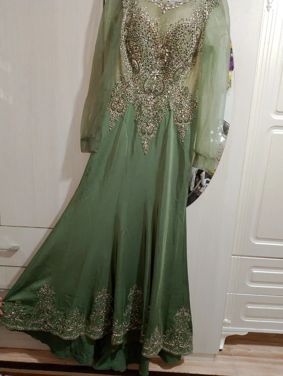 لباس مجلسی|لباس|ورامین, ورامین|دیوار