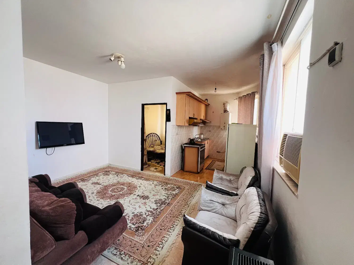 واحد شخصی با پارکینگ تمیز|اجارهٔ کوتاه‌مدت آپارتمان و سوئیت|رشت, اسماعیل آباد|دیوار