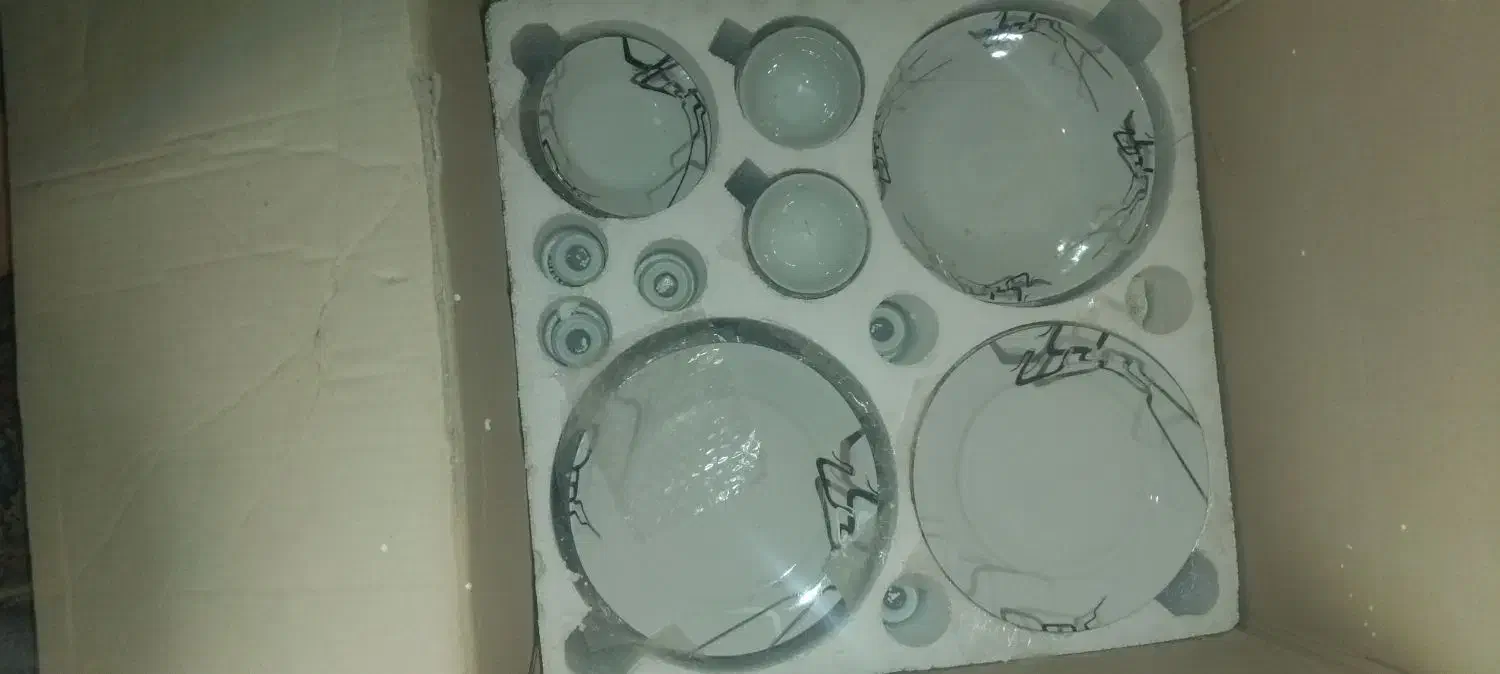 سرویس غذا خوری پارس چینی 129پارچه|ظروف سرو و پذیرایی|کهنوج, |دیوار