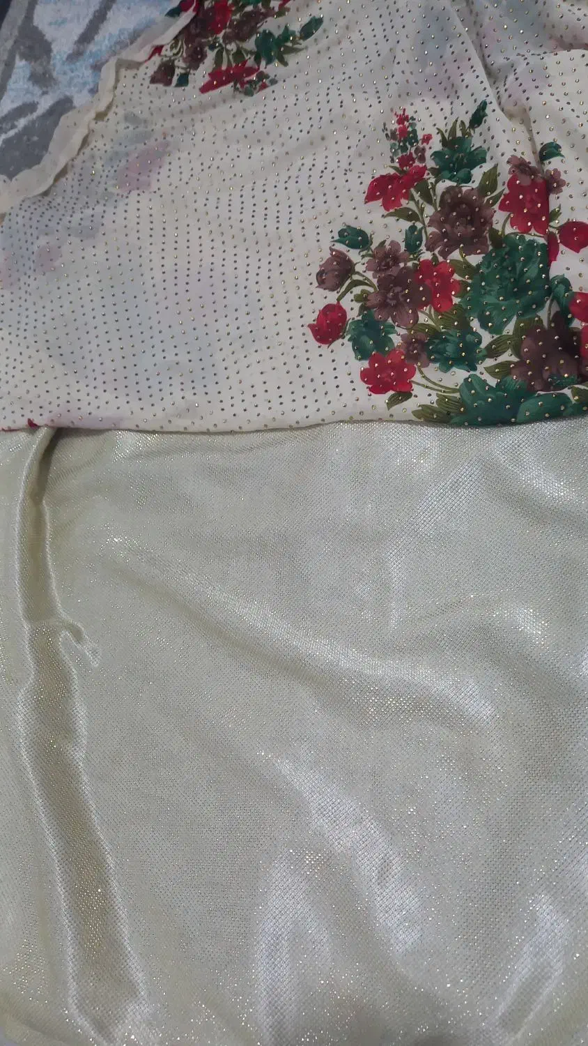 کراس کوردی|لباس|سنندج, |دیوار