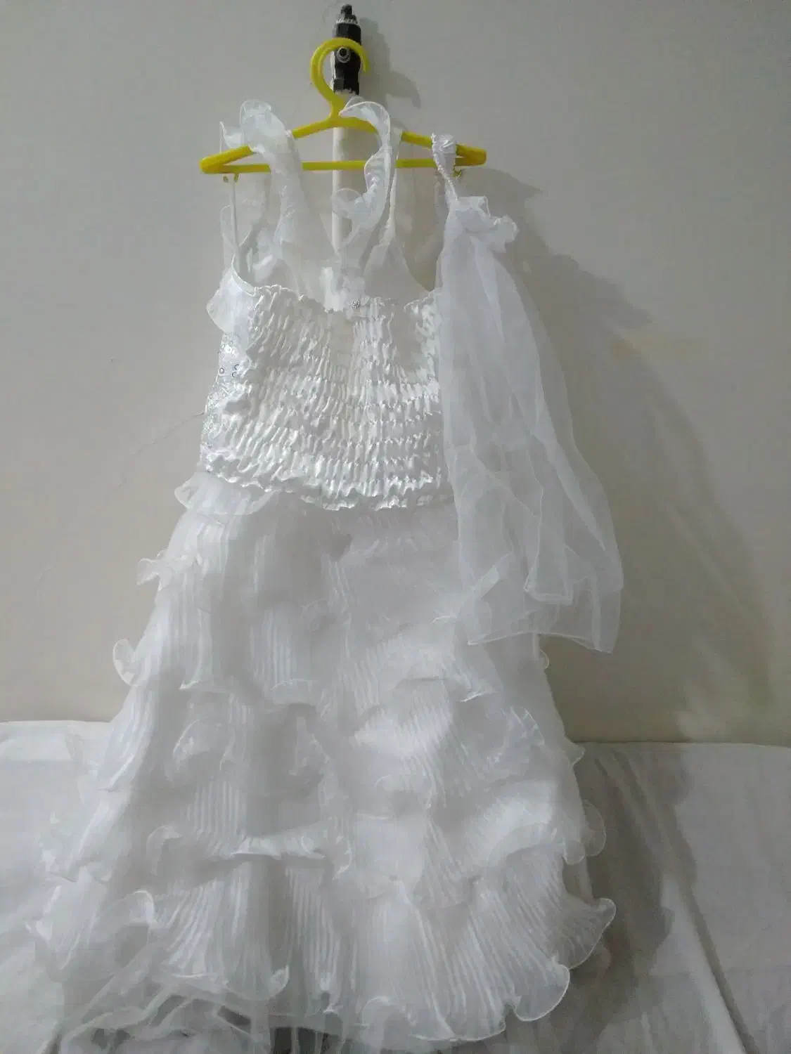 پیراهن و شلوارک و لباس عروس همراه تور|کفش و لباس بچه|تهران, دولاب|دیوار