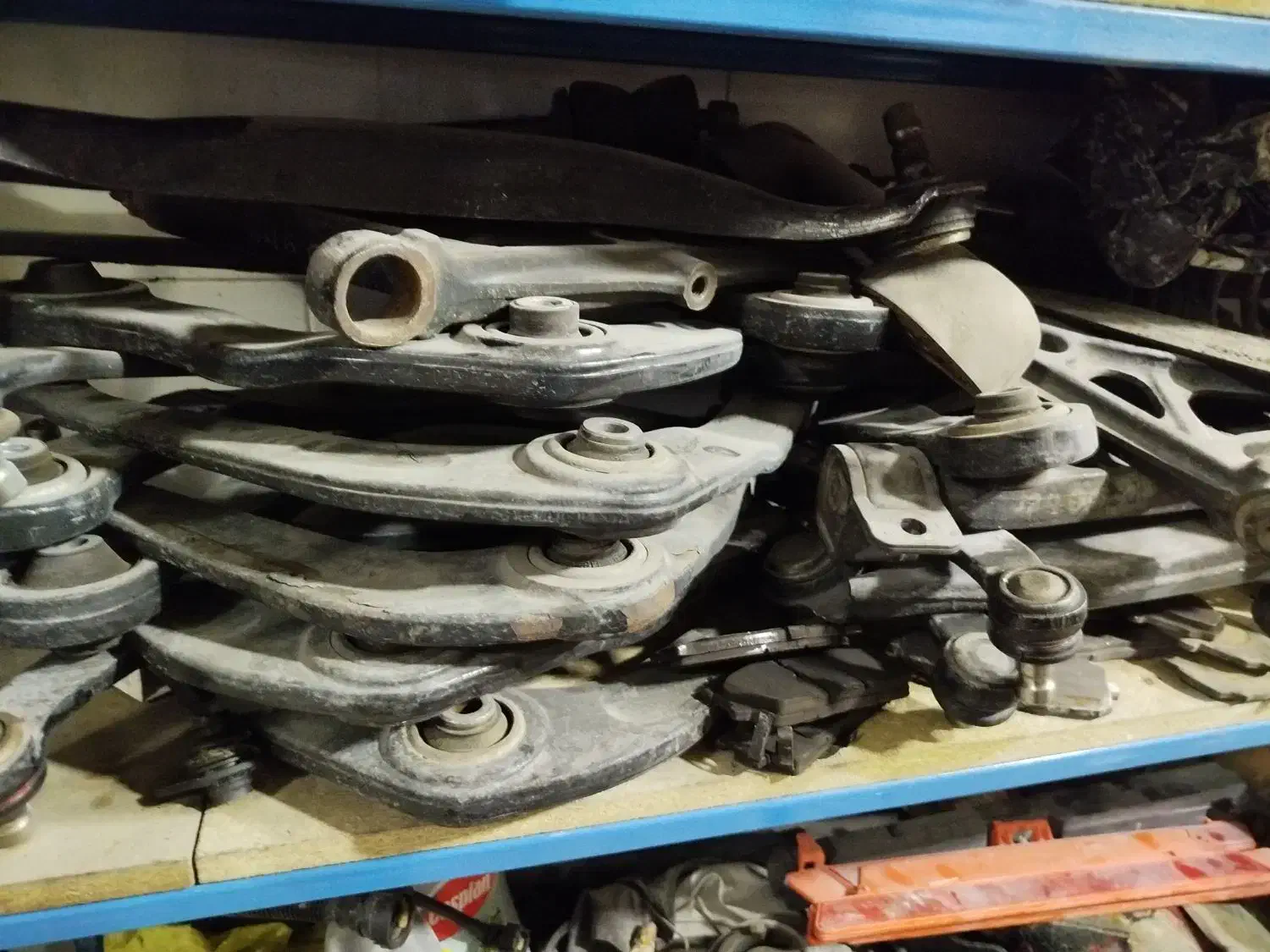 قطعات استوک گیربکس کمک فنر سرسیلندر دف دیفرانسیل|قطعات یدکی و لوازم جانبی|ازنا, |دیوار