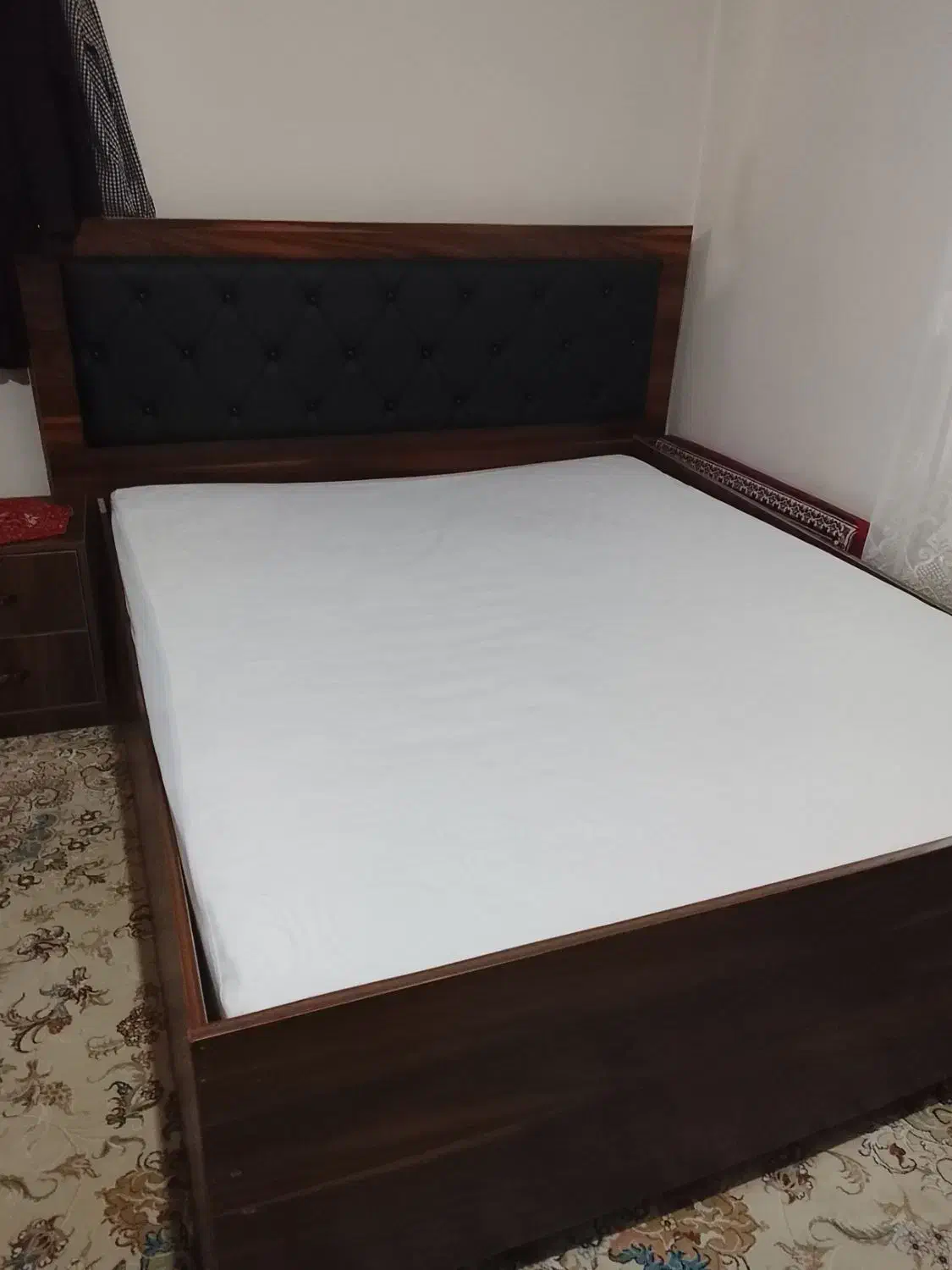 تخت خواب دونفره|تخت و سرویس خواب|رودهن, |دیوار