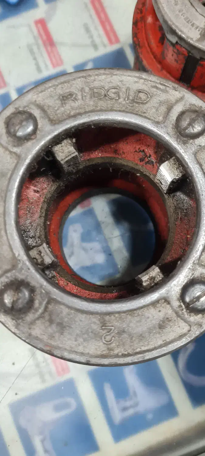 حدیده رجید آمریکایی|ابزارآلات|تهران, درختی|دیوار