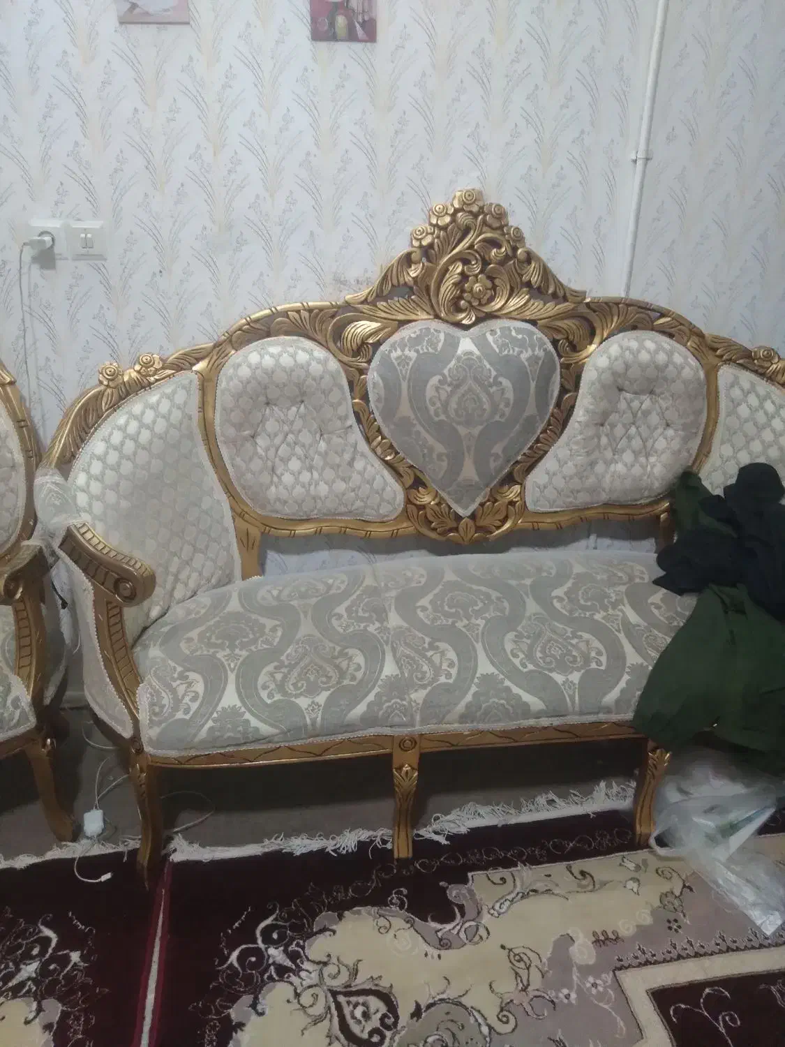 مبلمان سلطنتی|مبلمان خانگی و میز عسلی|تربتحیدریه, ۴۵ متری|دیوار