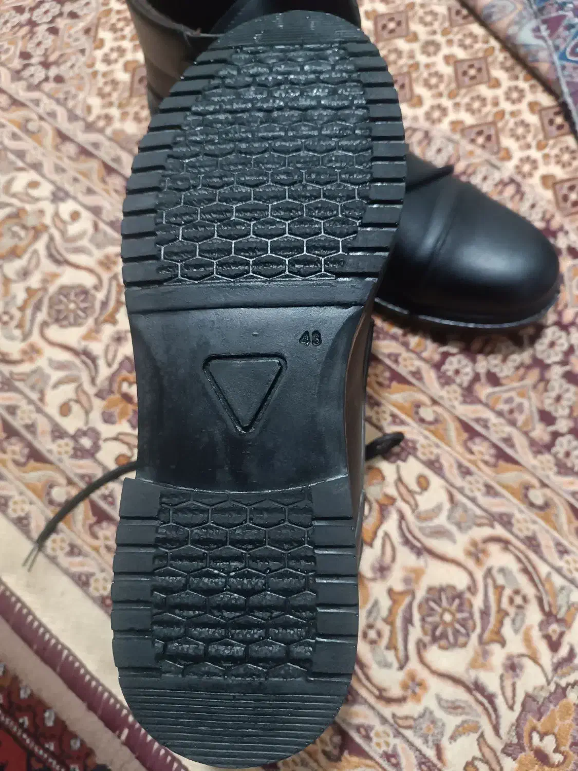 کفش نیم پوت|کیف، کفش، کمربند|گنبد کاووس, |دیوار