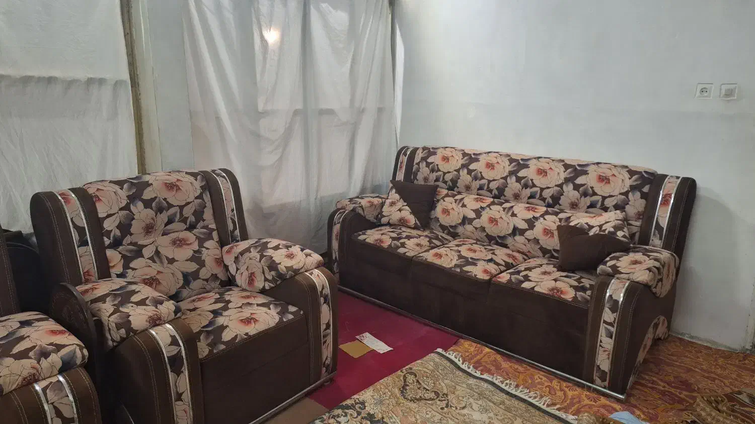 مبل سالم و تمیز|مبلمان خانگی و میز عسلی|ملایر, |دیوار