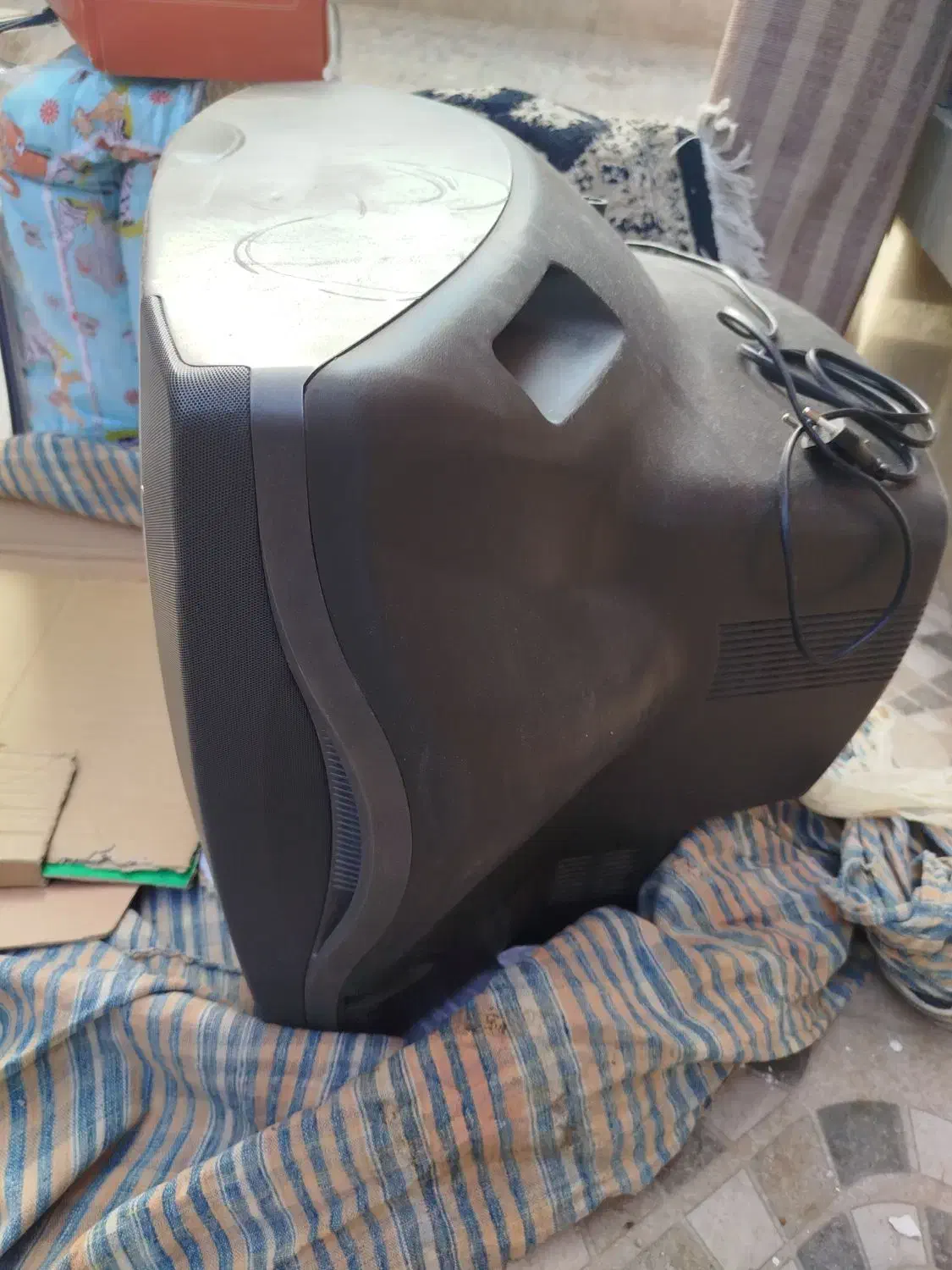 تلویزیون ال جی قدیمی|تلویزیون و پروژکتور|سمنان, |دیوار