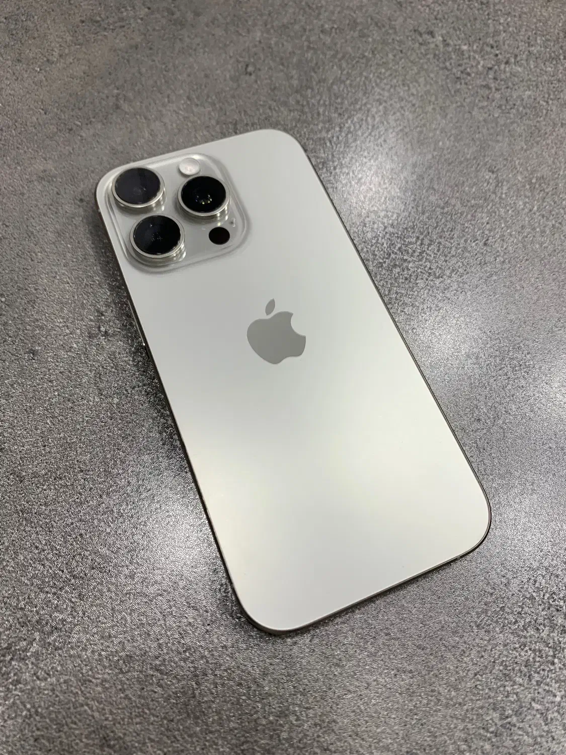 آیفون 16 پرو ۲۵۶|موبایل|تهران, سهروردی|دیوار