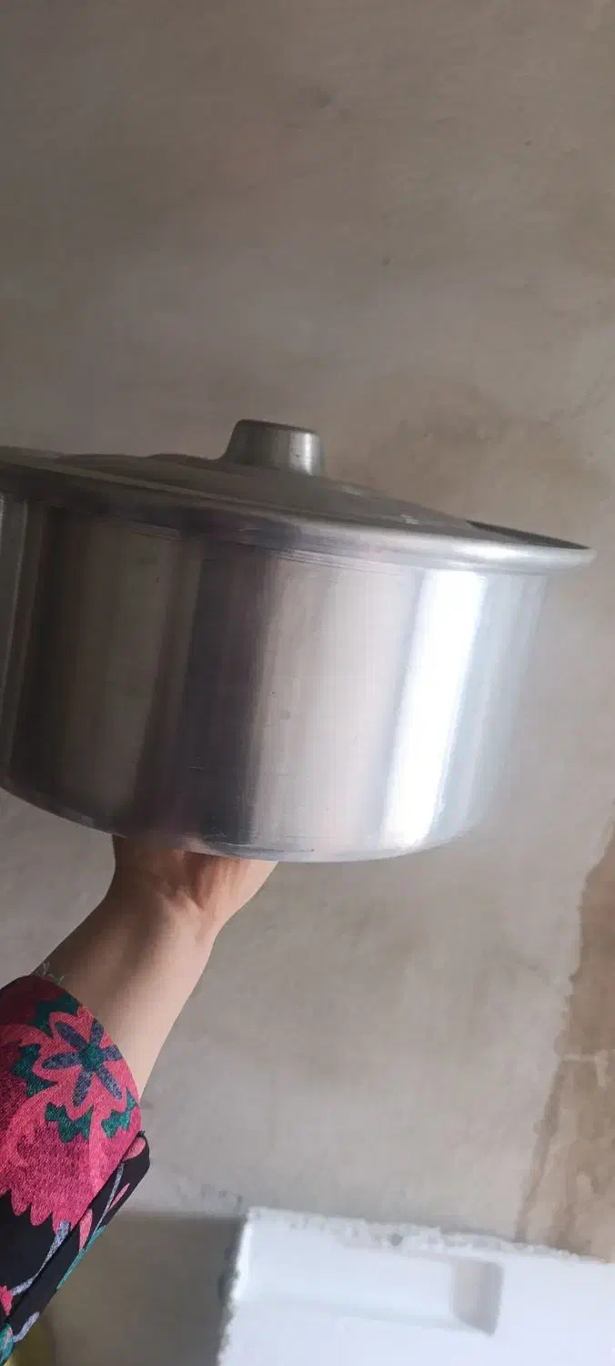 قابلمه روی|ظروف پختوپز|یاسوج, |دیوار