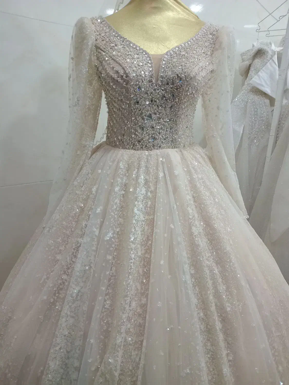 لباس عروس با قیمت مناسب|لباس|بیرجند, |دیوار