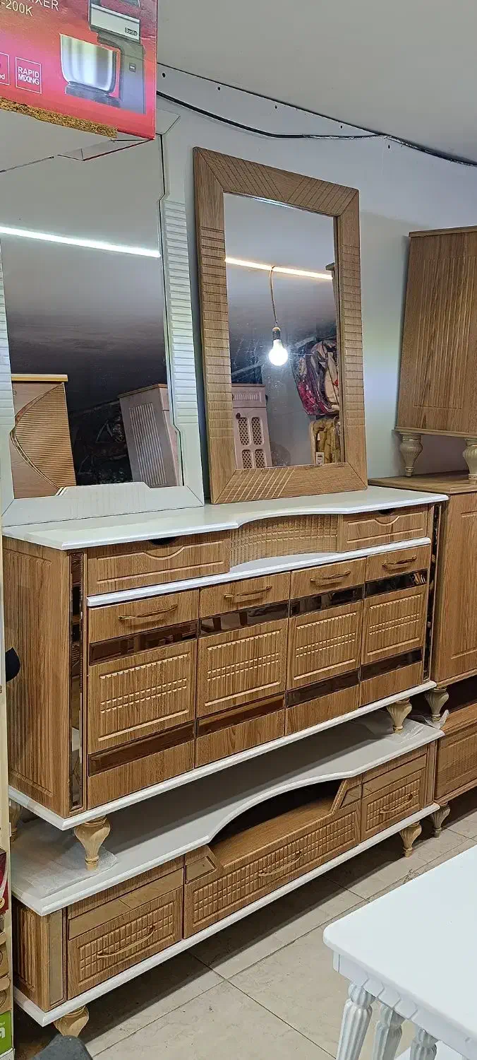 جلومبلی و میزکنسول|مبلمان خانگی و میز عسلی|رشت, گلزاران|دیوار