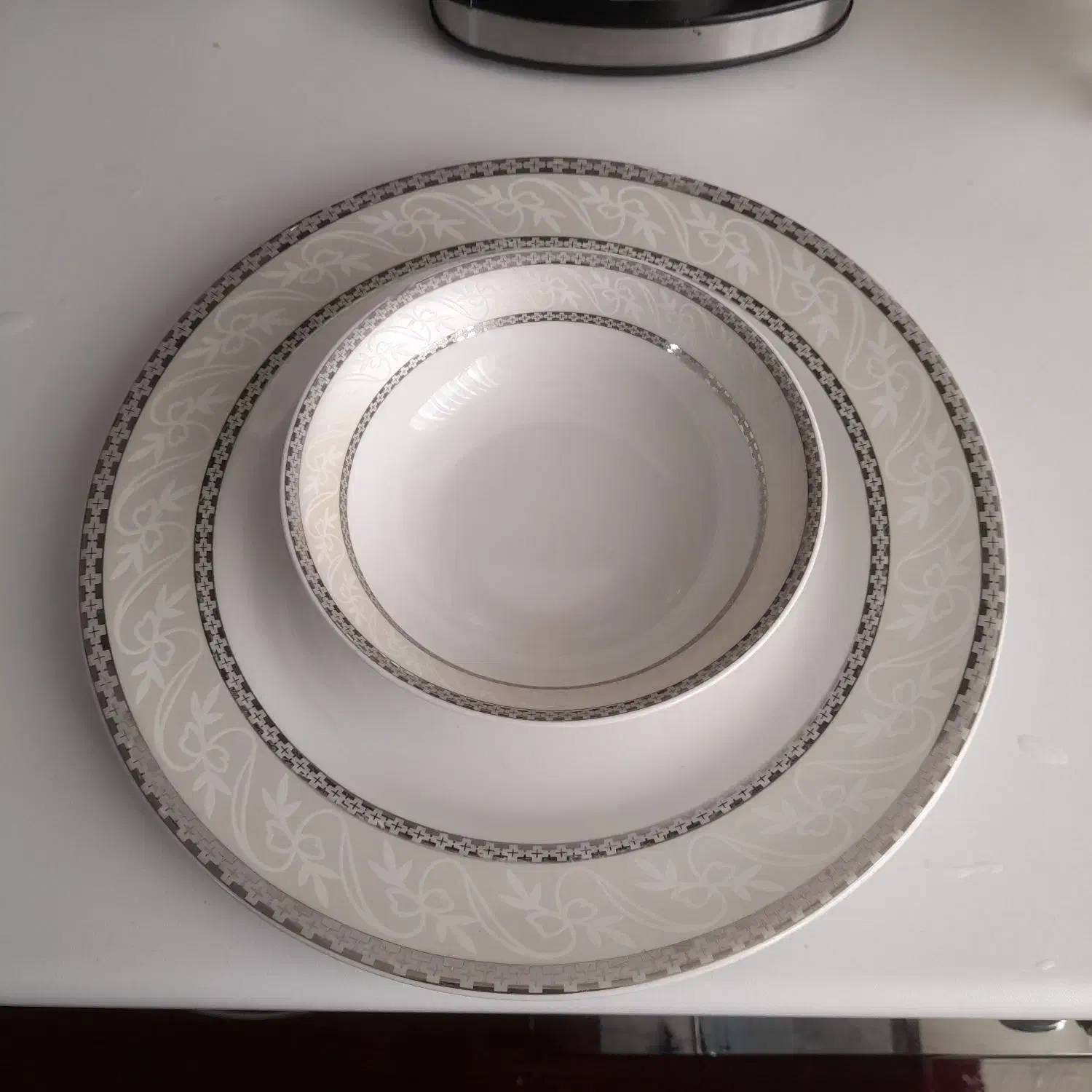 سرویس چینی|ظروف سرو و پذیرایی|تهران, دهم فروردین|دیوار