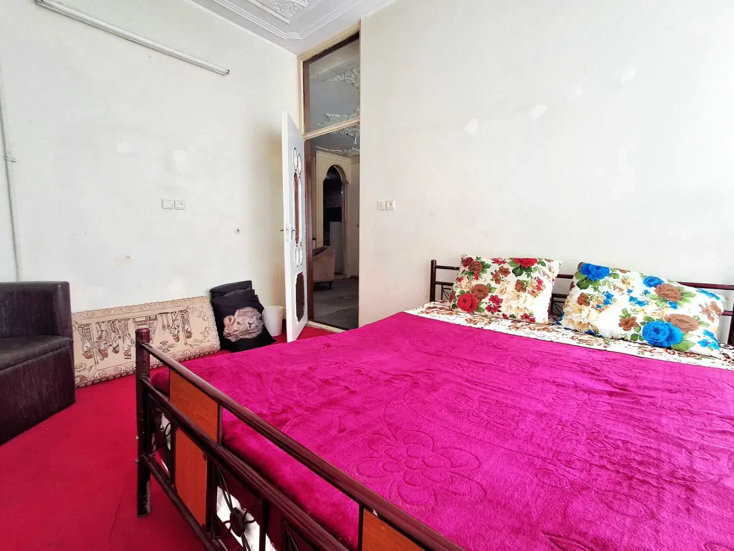 خانه ویلایی مبله //نقش جهان //پارکینگ|اجارهٔ کوتاه‌مدت آپارتمان و سوئیت|اصفهان, نقش جهان|دیوار