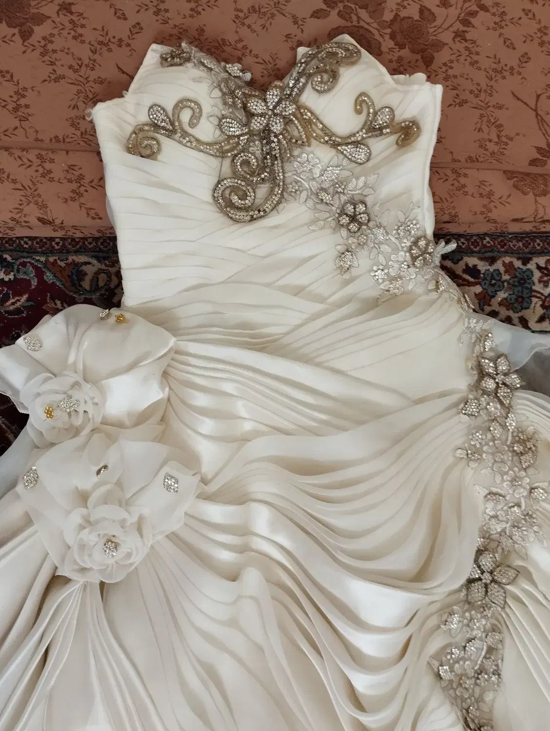 لباس عروس|لباس|برازجان, |دیوار