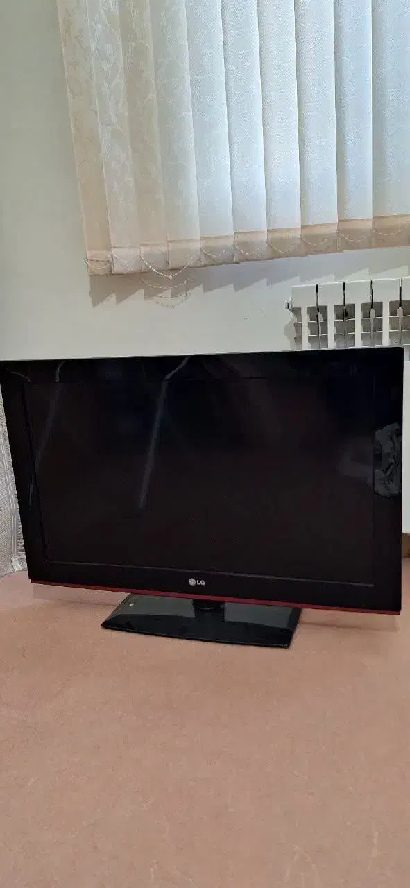 تلویزیون ۳۲ ال جی با لوازم|تلویزیون و پروژکتور|اردبیل, |دیوار