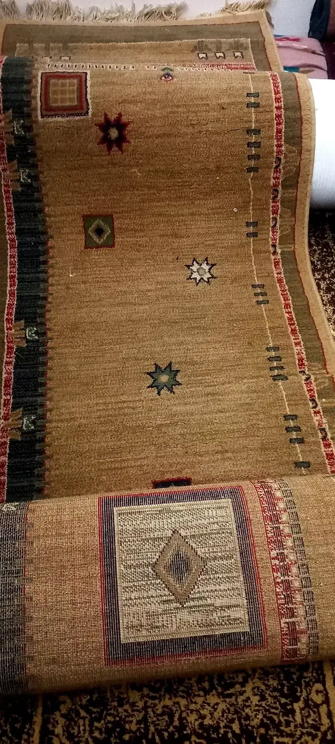 راهرویی قشقایی یک درچهار کرم هشتاد در چهار|فرش|اهواز, بهارستان|دیوار