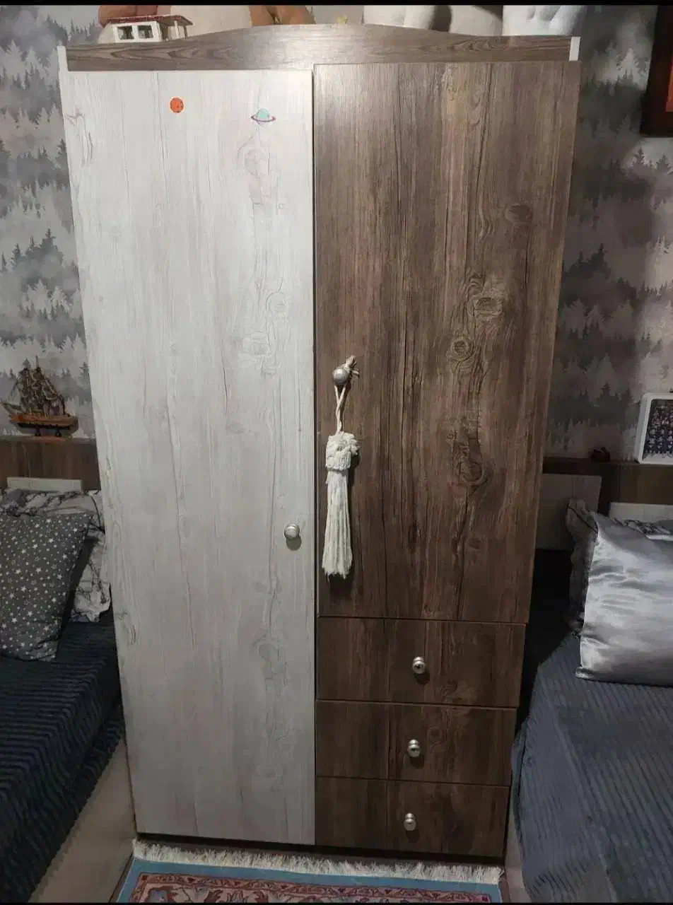 تخت و کمد و میز نوجوان|تخت و سرویس خواب|تهران, نیکنام|دیوار