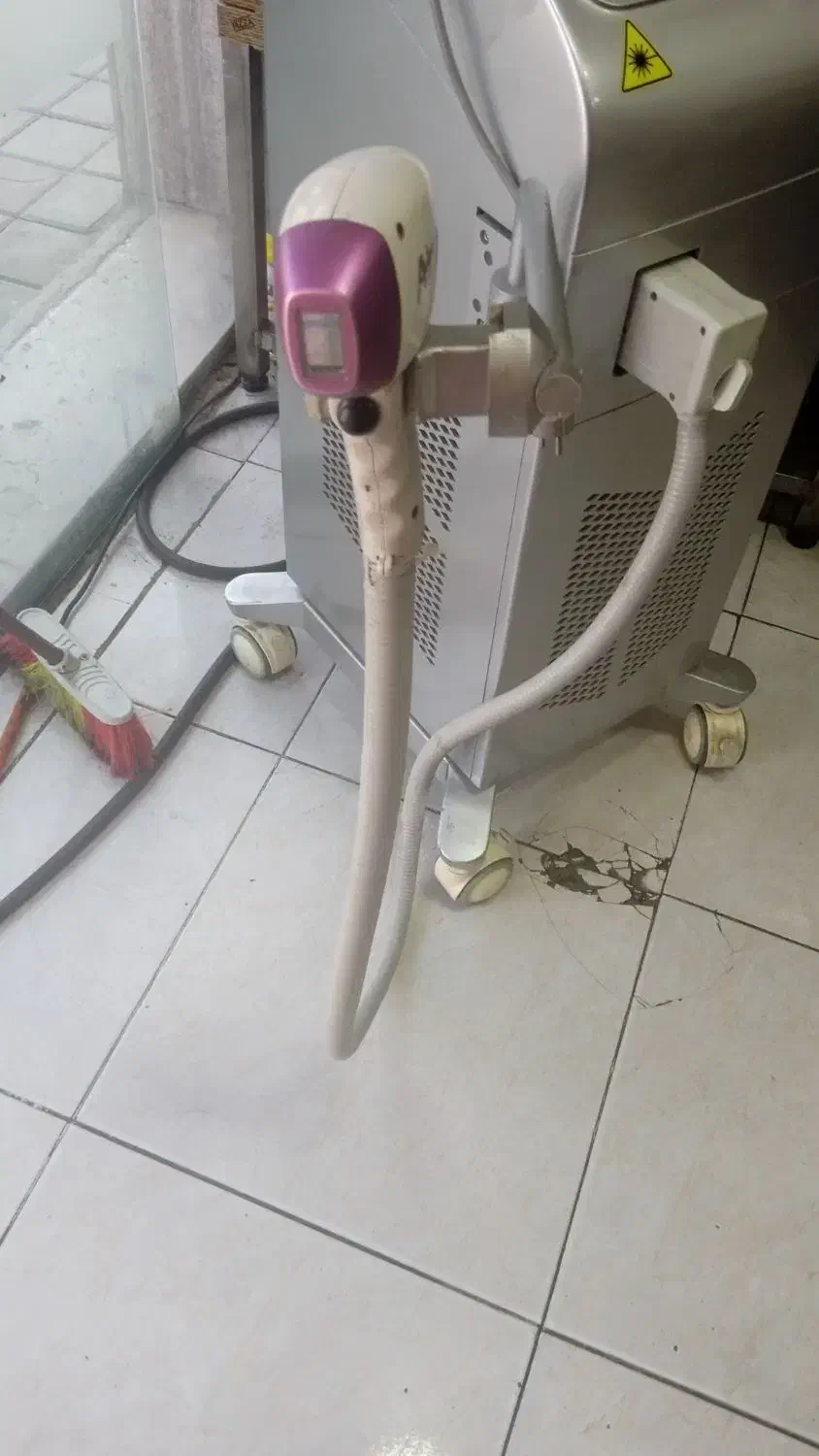 دستگاه لیزر بدن|آرایشی، بهداشتی، درمانی|ری, شهید غیوری (ابن باویه)|دیوار