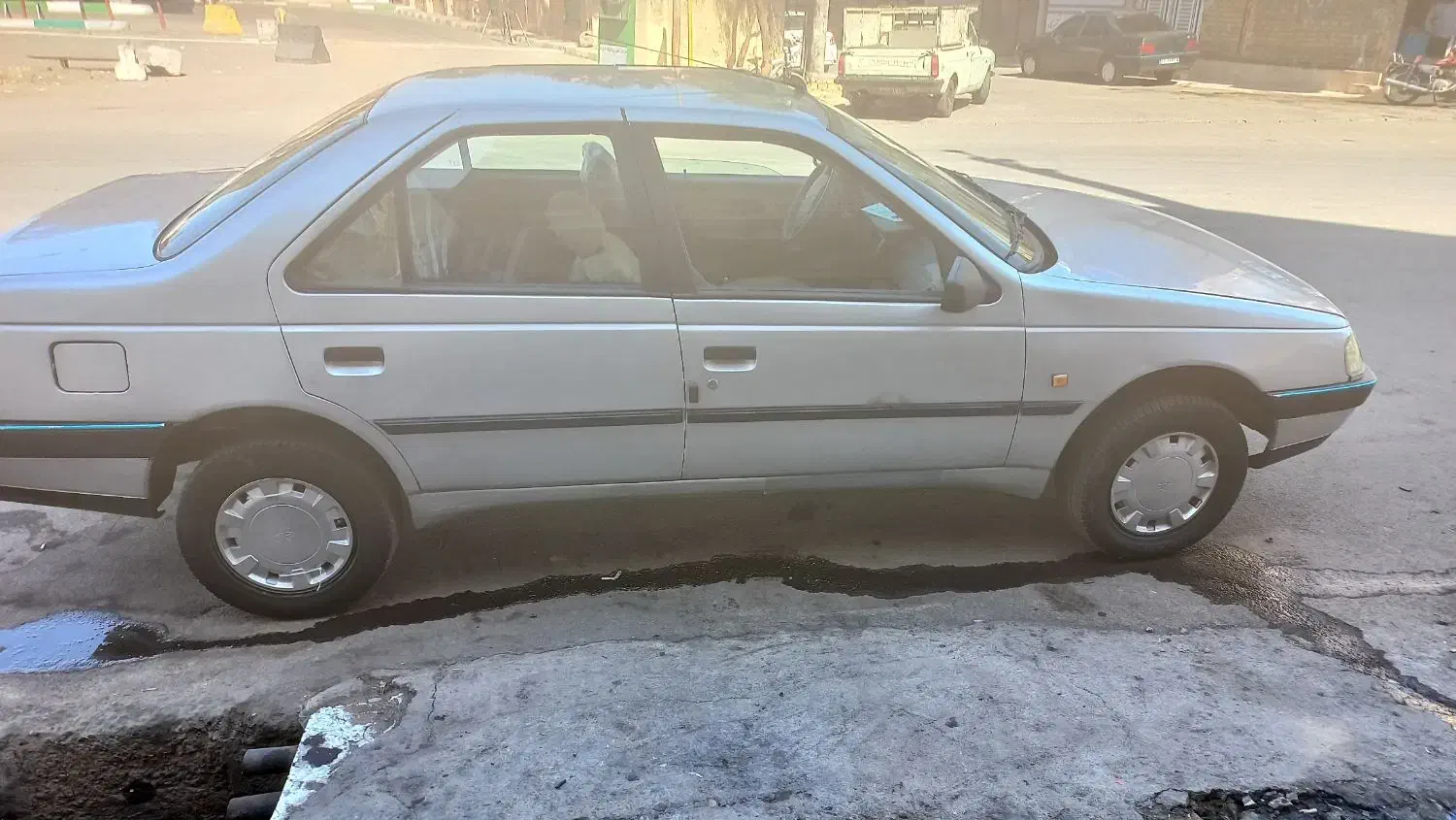 پژو 405 GLX - دوگانه سوز CNG، مدل ۱۳۹۵|خودرو سواری و وانت|قم, ولیعصر|دیوار