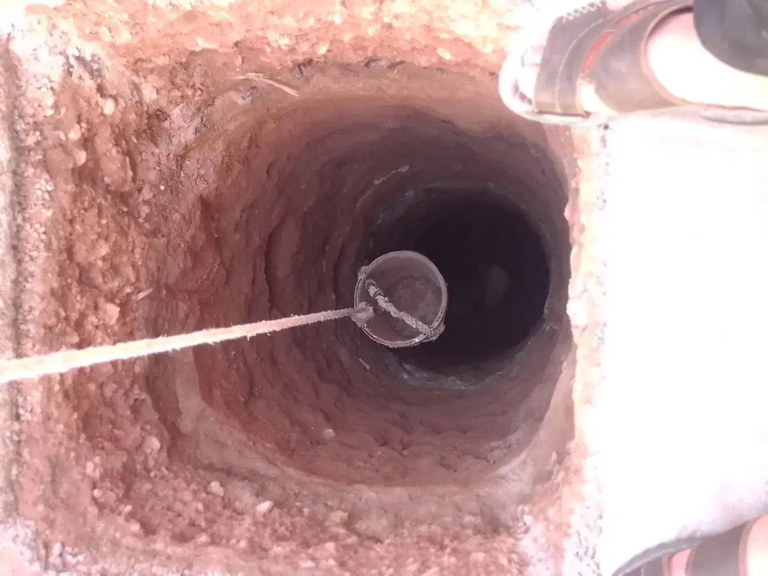 چاه کنی/حفره چاه فاضلاب /تخریب/گوم گذاری|خدمات پیشه و مهارت|سیستان, |دیوار