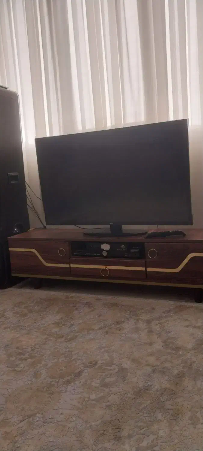 تی وی 42 اینچ|تلویزیون و پروژکتور|محمدشهر, شهرک چمران|دیوار