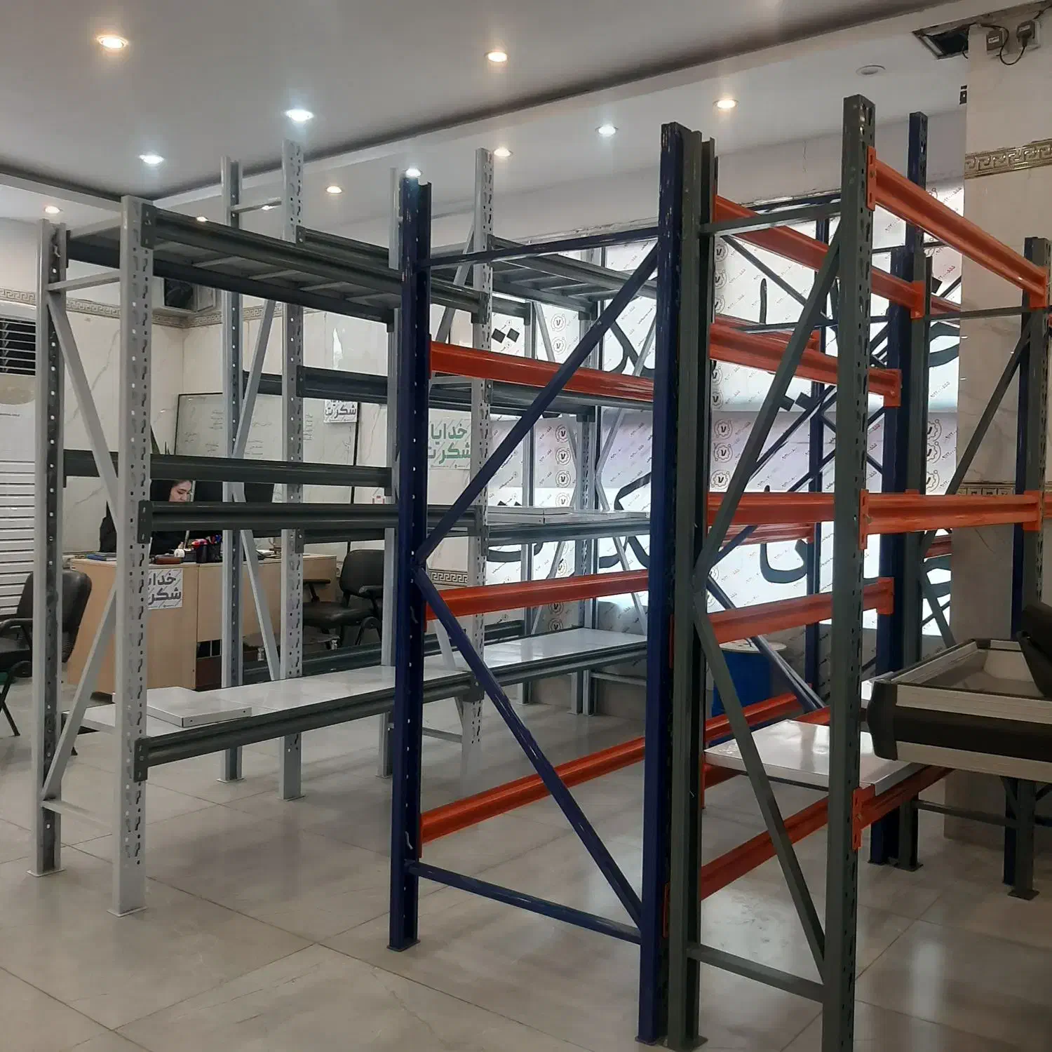 طبقه بندی فلزی انبار و فروشگاه|فروشگاه و مغازه|رشت, لاکان|دیوار