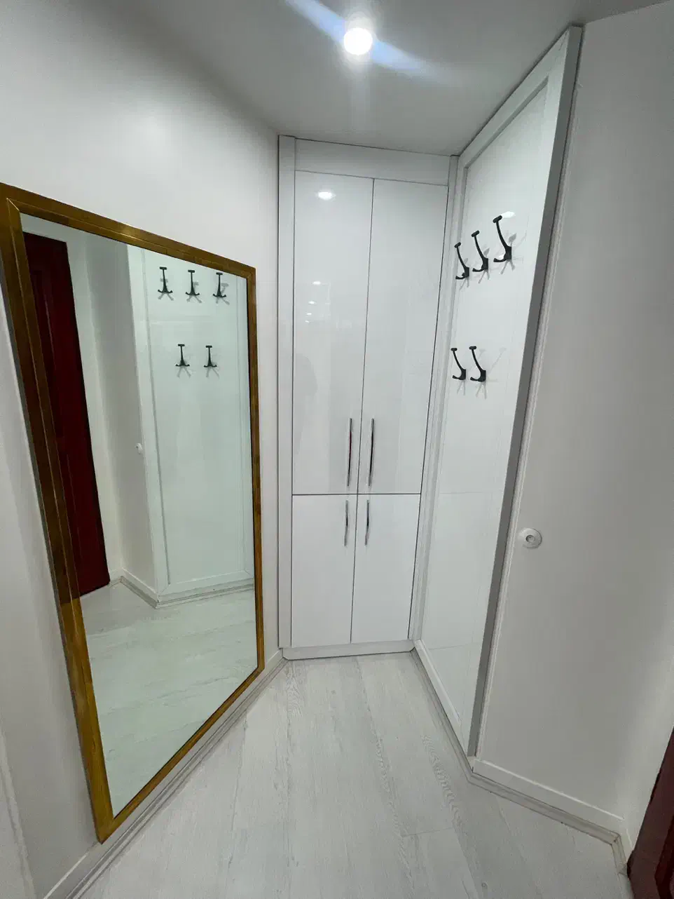 نیاوران ۱۳۵ متر ۲ خواب فول مشاعات