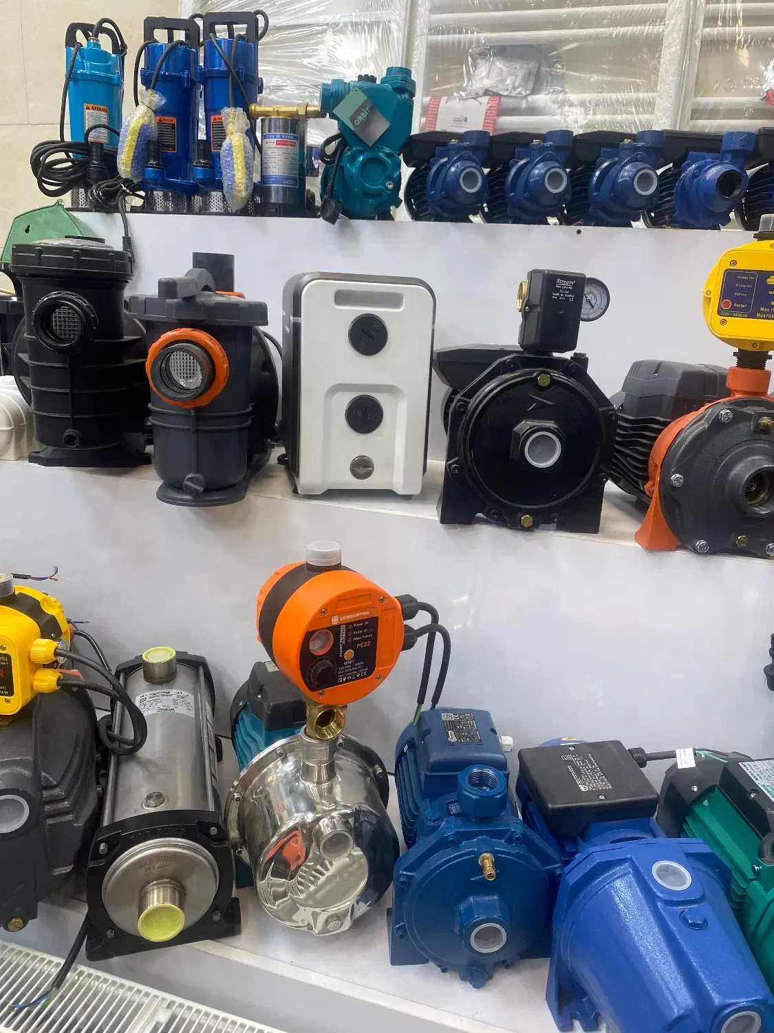 پمپ اب منبع اب مخزن|مصالح و تجهیزات ساختمان|تهران, پرستار|دیوار