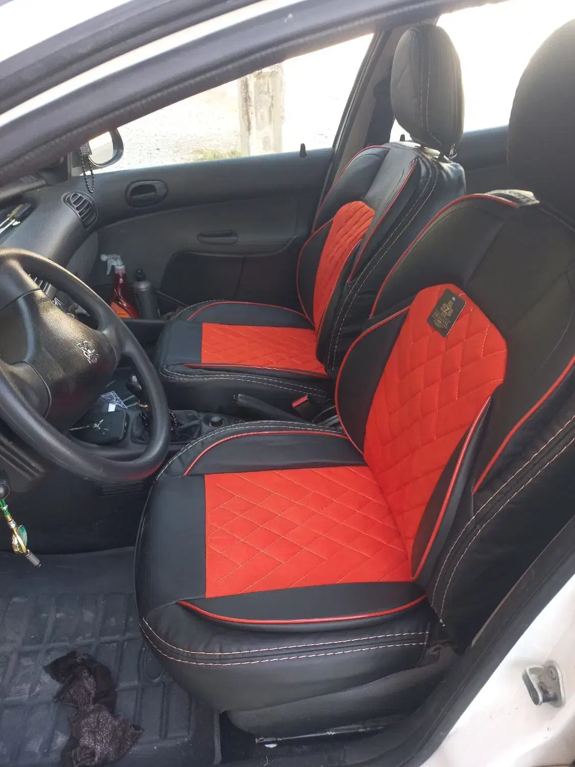 استخدام نصاب حرفه ایی شیشه دودی و روکش صندلی|استخدام صنعتی، فنی، مهندسی|کرمانشاه, |دیوار