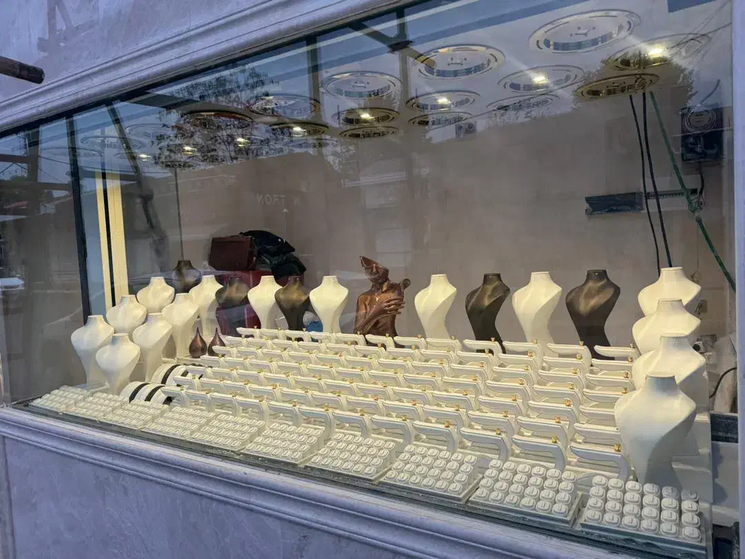 گاوصندوق آسانسوری همراه با استندطلافروشی|ابزارآلات|تهران, بازار|دیوار