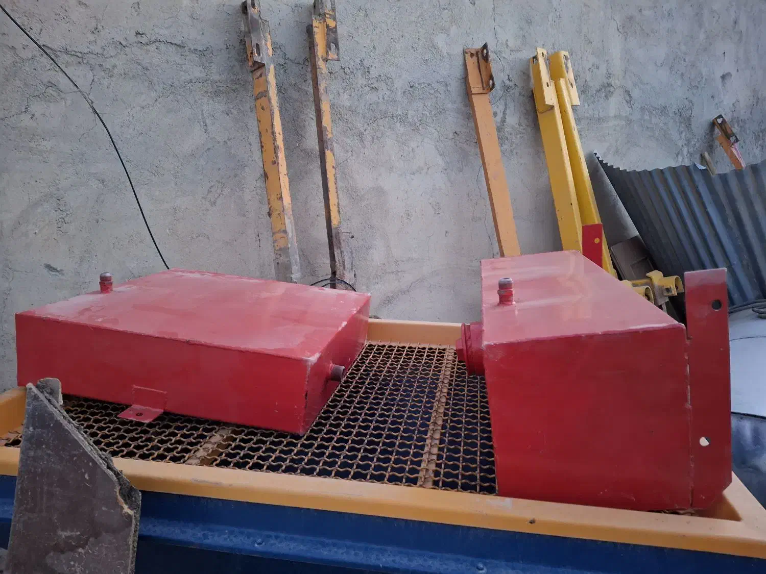 بیل تراکتور وادوات کشاورزی|ماشین‌آلات صنعتی|قیدار, |دیوار