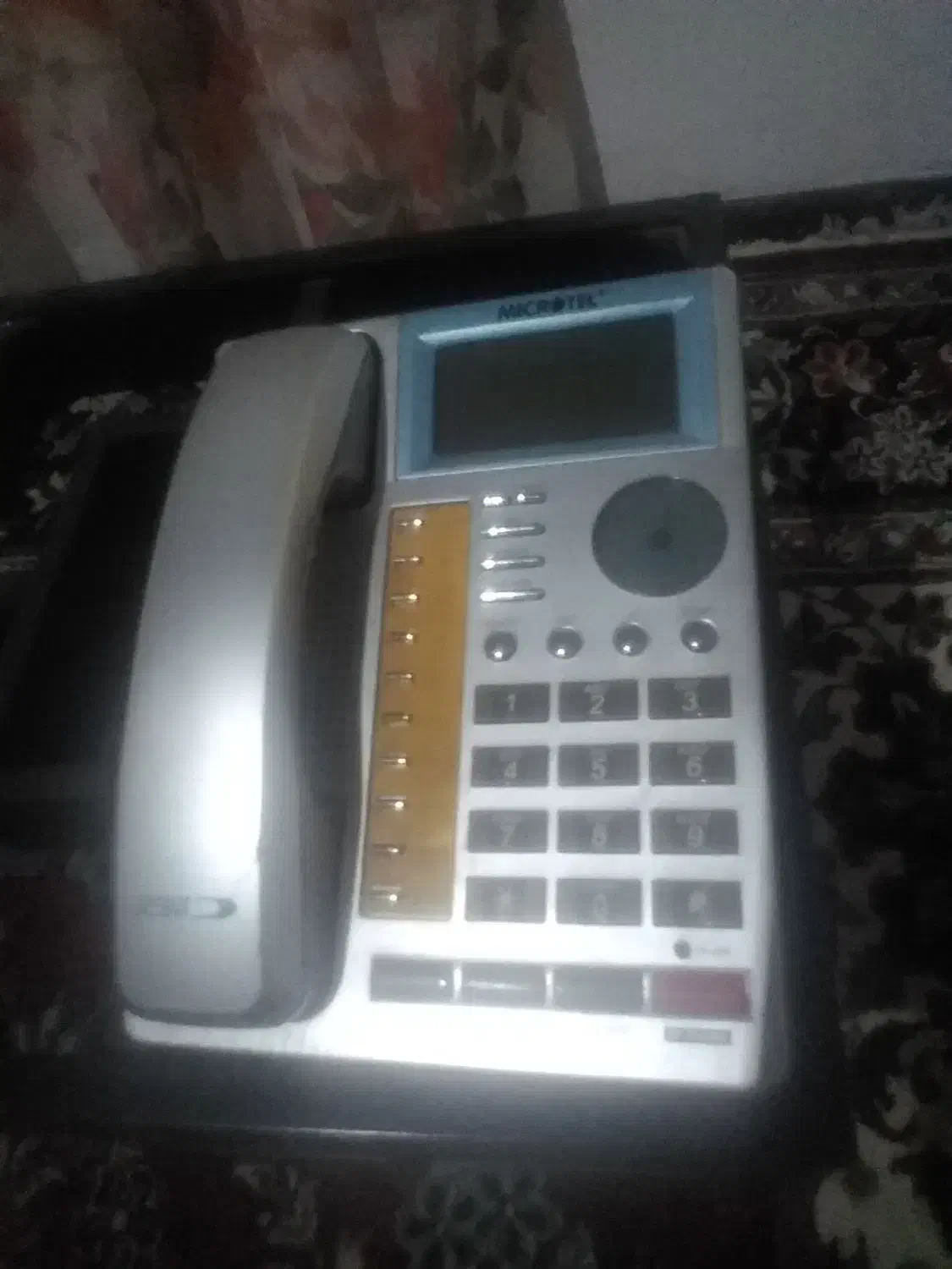 تلفن رومیزی 8حافظه سالم|تلفن رومیزی|بابل, |دیوار