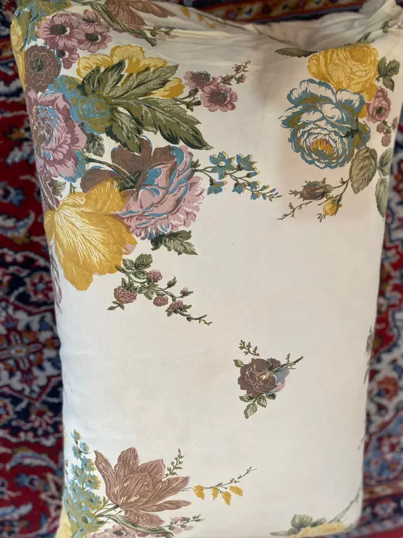 بالش پر|رختخواب، بالش، پتو|مشهد, راهنمایی|دیوار